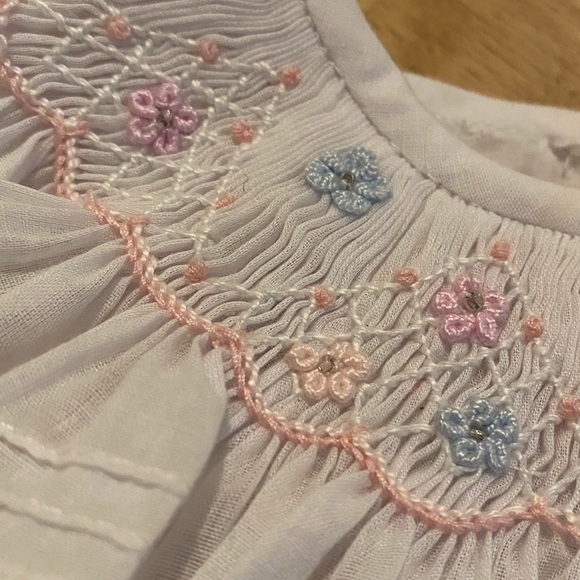 SNAZZY SMOCK IN WHITE | 3 PC OUTFIT | LULI & ME - Picture 4 of 9